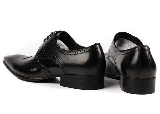 OEM Custom Klasik Erkek Brogue Ayakkabıları Siyah / Kahve Kahve Oyulmuş Çiçekli Oxford Ayakkabıları