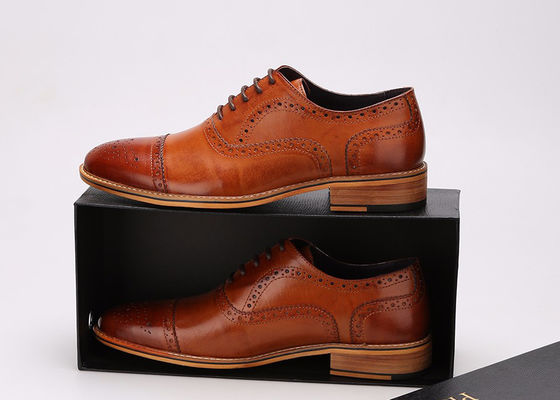 İngiliz tarzı el yapımı Erkek Giysi Ayakkabıları Gerçek Deri Oxford Brogues Resmi Ayakkabılar