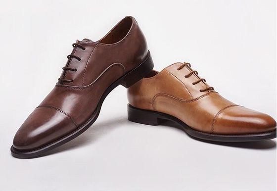 İş / Düğün Erkek Giysi Ayakkabıları Boğa Gerçek Deri Dırnaq Brogues