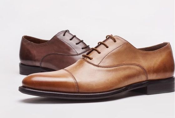 İş / Düğün Erkek Giysi Ayakkabıları Boğa Gerçek Deri Dırnaq Brogues