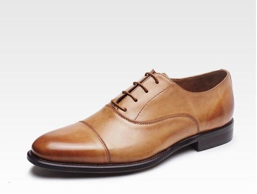 İş / Düğün Erkek Giysi Ayakkabıları Boğa Gerçek Deri Dırnaq Brogues