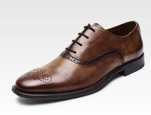 Dırnaqlı Erkek Brogue Ayakkabıları Düşük Yüksek Topuklu Lüks Giysi Ayakkabıları 37 - 48 Boyutlu