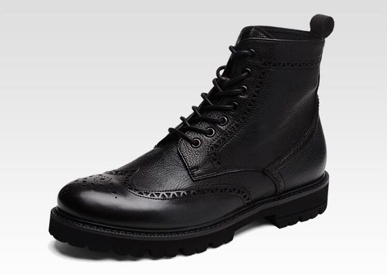 Siyah / Kahverengi Erkek Deri Brogue Topuk Çizmeleri Hızlı Ayak Parmağı Moda Tarzı