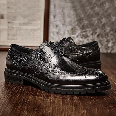 Brogues Casual Erkek Deri Elbise Ayakkabılar Nefes Alıcı Ofis Polisi Loafer