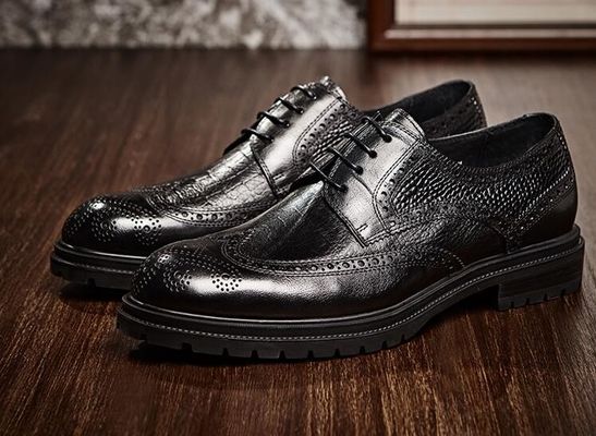 Brogues Casual Erkek Deri Elbise Ayakkabılar Nefes Alıcı Ofis Polisi Loafer