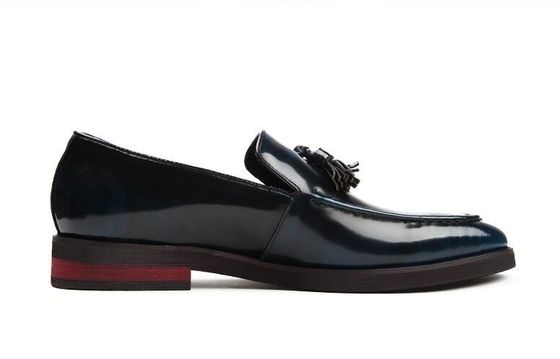 Dayanıklı Erkek Casual Çoraplar Suede Deri Casual Ayakkabılar Slip On Closure Tipi