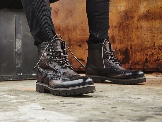 Moda ayakkabı gerçek sıcak deri ayakkabılar, erkekler için iş ayakkabıları bağlama tipi