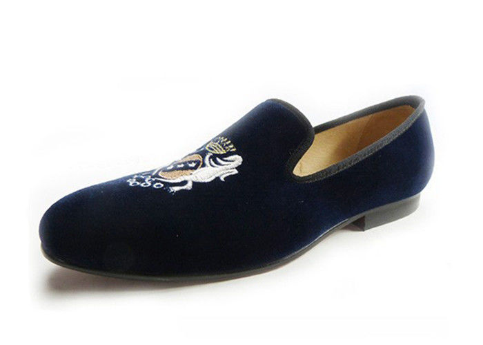 Slip On Embroidered Velvet Loafers El yapımı Düşük Topuklu Flat Casual Ayakkabılar Erkekler İçin