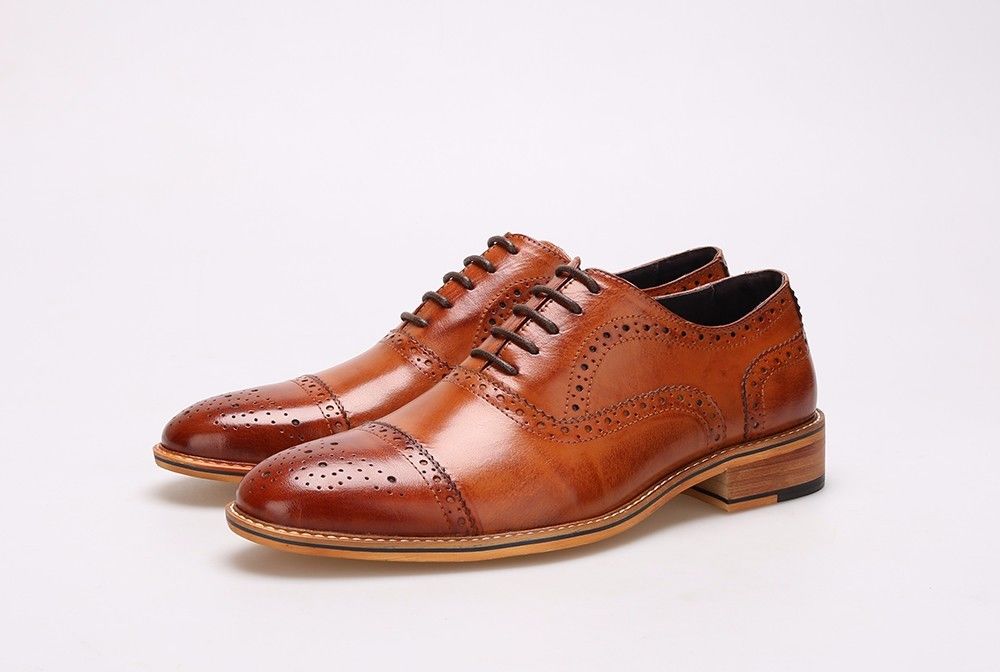 İngiliz tarzı el yapımı Erkek Giysi Ayakkabıları Gerçek Deri Oxford Brogues Resmi Ayakkabılar