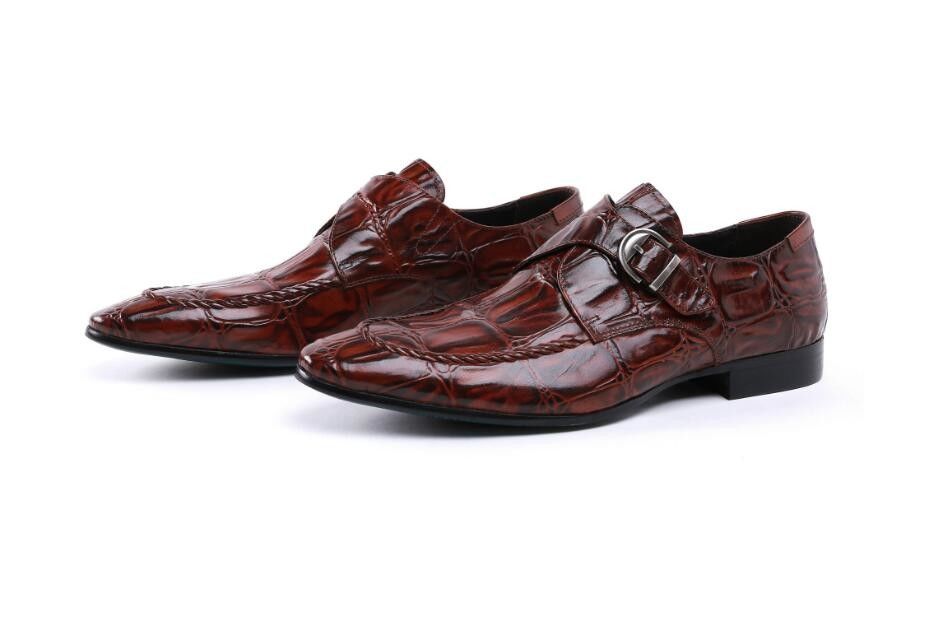 El yapımı parlak deri brogues resmi kahverengi iş ayakkabıları akşam partisi giymek için
